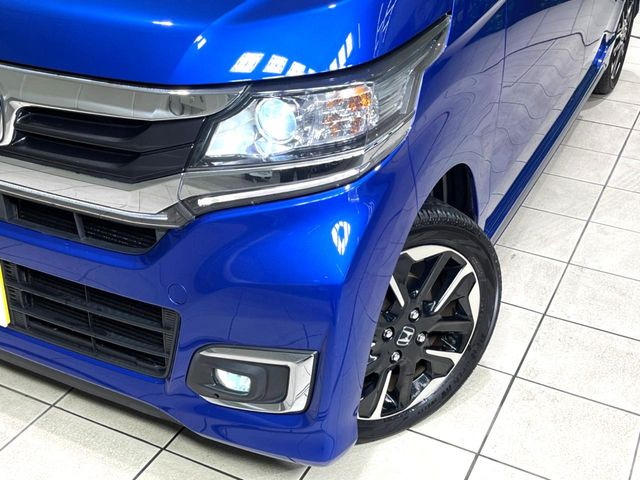 �yLED�w�b�h���C�g�z���V����ԑ��s�����ǍD�Ȏ��E���m�ۂ����S���ĉ^�]�ł��鍂�P�xLED�w�b�h���C�g�𑕔�!�_�����x�������A����d�͂��}�����Ă��܂��B