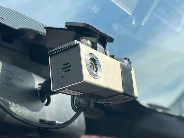 �y�h���C�u���R�[�_�[�z���S�E���S�ȃJ�[���C�t�ɕK�{�̃h���C�u���R�[�_�[�𑕔�!���s���͂������A������^�]�⎖�̂ɑ��������ۂ̏󋵂��f���ŋL�^���A����̃��X�N�ɔ����܂��B