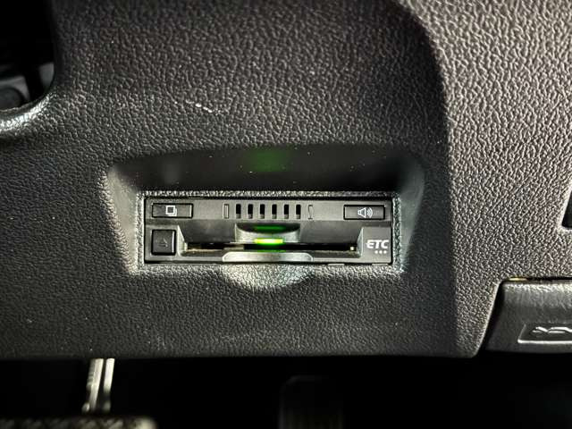 ���J�[�i�r�A�A���~�z�C�[���AHID���C�g���̃J�[�p�i��������舵���Ă��܂�������]������΂��Ђ����k����������