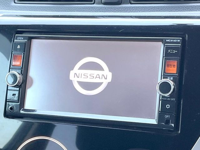 �y�����i�r�z�l�C�̏����i�r�𑕔����Ă���܂��B�i�r�̎g���₷���͂������A�I�[�f�B�I�@�\���[��!�L�����v�◷�s�͂������A�ʋ΂┃�����ȂǕ��i�̃h���C�u���y�����Ȃ�͂���