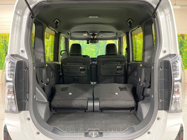 ���i�̂���������ʋ΁A���}���ɏ\���ȉ׎��X�y�[�X���m�ۂ��Ă���܂��B�Z�J���h�V�[�g��|���ƁA�傫�ȉו��̐ύڂ��\�ł���