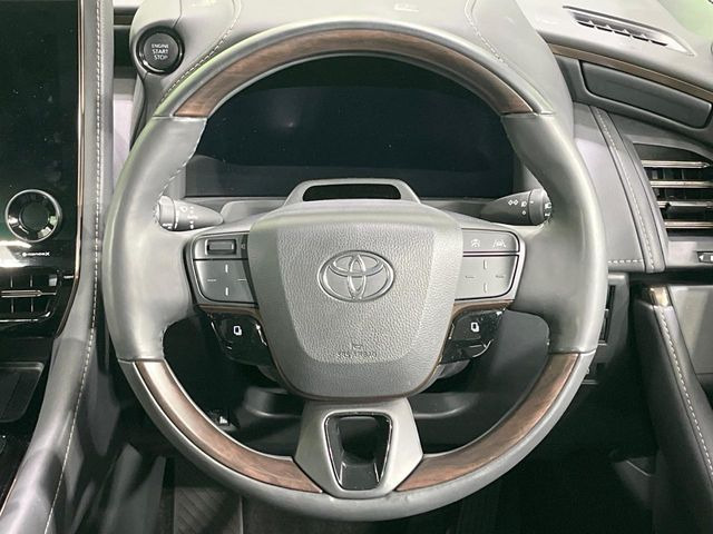 ステアリングも使用感が少なく、きれいな状態となっております♪