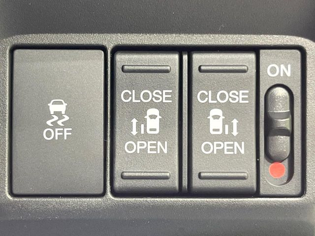 �y�����p���[�X���C�h�h�A�z�X�}�[�g�L�[��^�]�Ȃ̃X�C�b�`�Ō�ȗ����X���C�h�h�A�̊J���\���d��������͂����ăh�A���J����K�v�������A�����Ȃ��q�l�ł��ȒP�ɊJ���߂ł����K�ł���