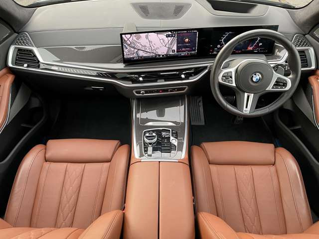 X7M60i xドライブ 4WD