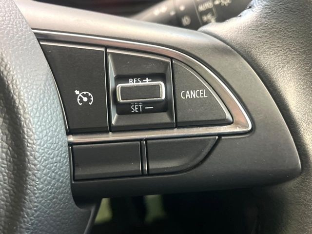 �y�N���[�Y�R���g���[���z�������H�����N���N���s�B�A�N�Z���𗣂��Ă���葬�x�ő��s���ł��A�������^�]���̕��S���y��!�����E�������ȒP�ȃX�C�b�`����Œ����ł��܂��B