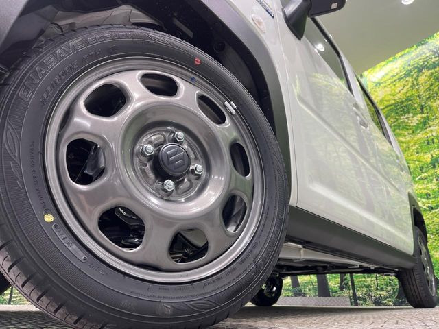 �y����15�C���`�A���~�z�C�[���z�O�ςɃ}�b�`���������A���~�z�C�[���𑕒����Ă���܂��B�e��ЊO�A���~�z�C�[����A�X�^�b�h���X�^�C�����戵�����Ă���܂��B���񂲑��k����������