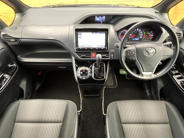 ヴォクシー2.0 ZS 煌