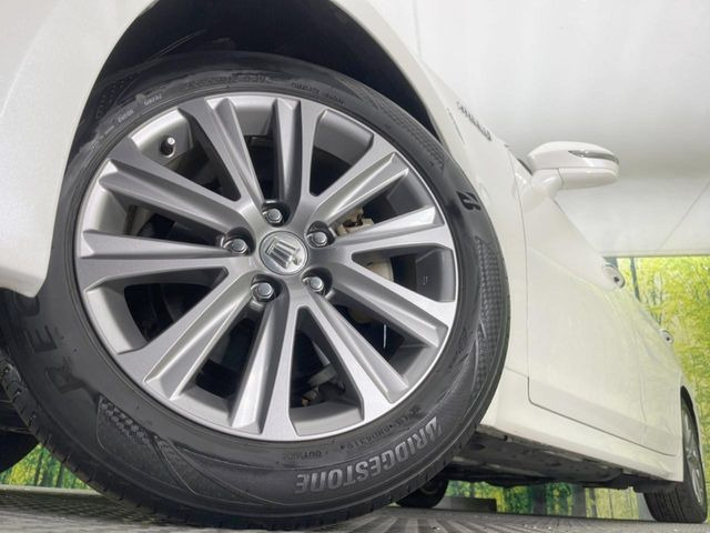 �y�����A���~�z�C�[���z�O�ςɃ}�b�`���������A���~�z�C�[���𑕒����Ă���܂��B�e��ЊO�A���~�z�C�[����A�X�^�b�h���X�^�C�����戵�����Ă���܂��B���񂲑��k����������