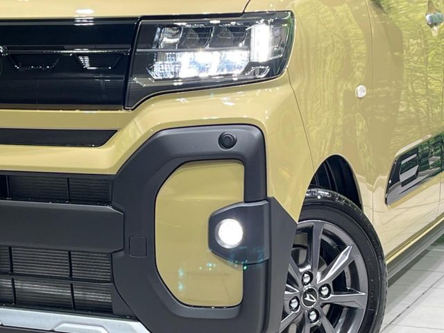 �yLED�w�b�h���C�g�z���V����ԑ��s�����ǍD�Ȏ��E���m�ۂ����S���ĉ^�]�ł��鍂�P�xLED�w�b�h���C�g�𑕔�!�_�����x�������A����d�͂��}�����Ă��܂��B