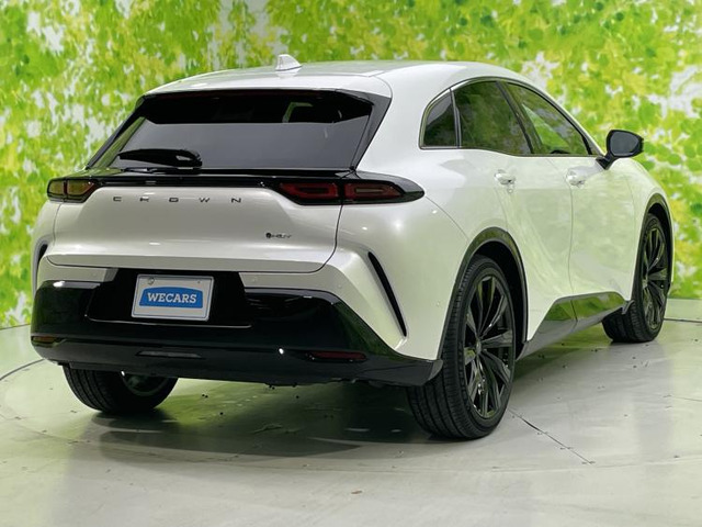 クラウンスポーツ2.5 Z E-Four 4WD