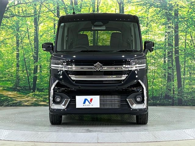 弊社では、全車『修復歴なし』のお車のみ取り扱っております。専任バイヤーによる厳選した仕入れの後、入庫後の車両チェックを行い、ネクステージが認定した高品質な中古車をご提供しております。