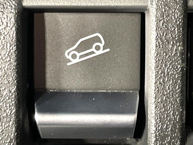 �y�_�E���q���A�V�X�g�z�}�ȍ⓹������Ƃ��Ɏ����Ńu���[�L�𐧌�A���̒ᑬ�x��ۂ��܂��B�ᓹ�∫�H�ȂǊ���₷���H�ʂ̉����ł��^�C�������b�N���Ȃ�������S!�n���h������ɏW���ł��܂�!