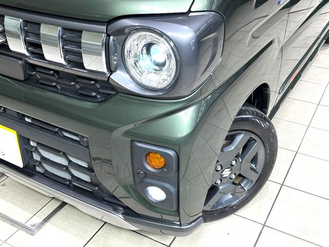 �yLED�w�b�h���C�g�z���V����ԑ��s�����ǍD�Ȏ��E���m�ۂ����S���ĉ^�]�ł��鍂�P�xLED�w�b�h���C�g�𑕔�!�_�����x�������A����d�͂��}�����Ă��܂��B