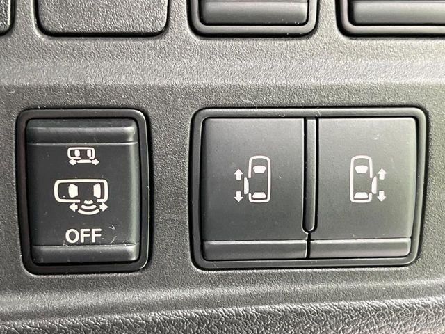 �y�����p���[�X���C�h�h�A�z�X�}�[�g�L�[��^�]�Ȃ̃X�C�b�`�Ō�ȗ����X���C�h�h�A�̊J���\���d��������͂����ăh�A���J����K�v�������A�����Ȃ��q�l�ł��ȒP�ɊJ���߂ł����K�ł���