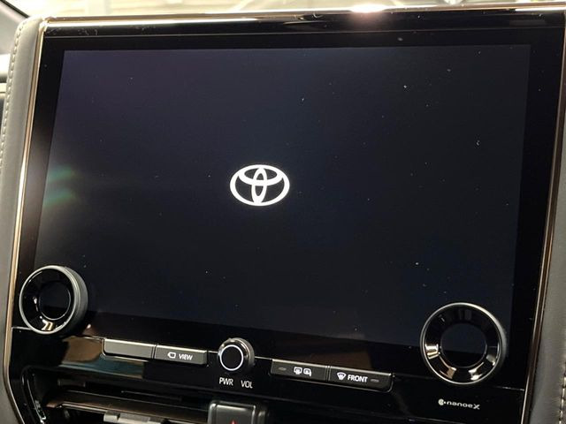 【14インチディスプレイオーディオ】画面内にオーディオ操作はもちろん、空調の調整機能なども盛り込んだ多機能なディスプレイオーディオです!スマートフォン連携はもちろん、車載ナビもお使いいただけます♪