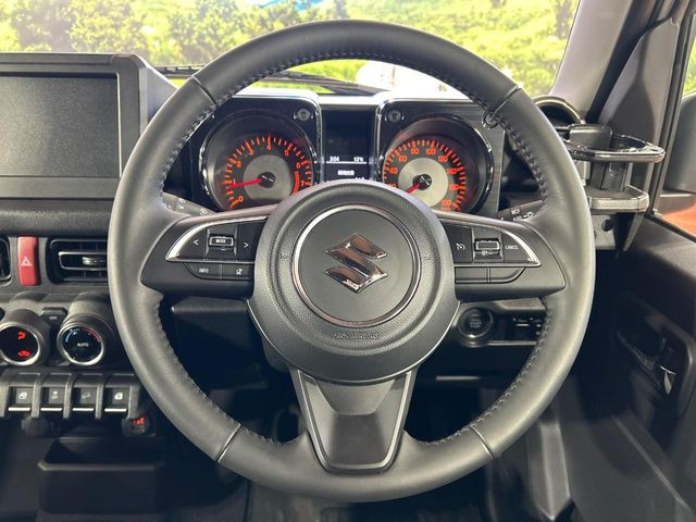 �y�����v�����X�e�A�����O�z�㎿�Ȋv���g�p���邱�ƂŁA��ɂ����������݂ƂĂ��^�]���₷���n���h���ł���