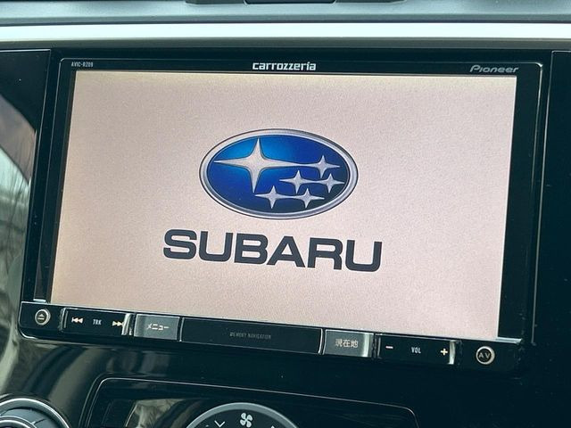 �y�����i�r�z�l�C�̏����i�r�𑕔����Ă���܂��B�i�r�̎g���₷���͂������A�I�[�f�B�I�@�\���[��!�L�����v�◷�s�͂������A�ʋ΂┃�����ȂǕ��i�̃h���C�u���y�����Ȃ�͂���