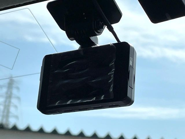 �y�h���C�u���R�[�_�[�z�h���C�u���R�[�_�[����!���s���͂������A������^�]�⎖�̂ɑ��������ہA�f���ŋL�^���A����̃��X�N�ɔ����܂��B���L�^�pSD�J�[�h�͂��q�l�����g�ł��������������K�v������܂��B