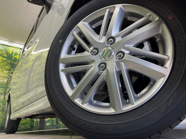 �y����15�C���`�A���~�z�C�[���z�O�ςɃ}�b�`���������A���~�z�C�[���𑕒����Ă���܂��B�e��ЊO�A���~�z�C�[����A�X�^�b�h���X�^�C�����戵�����Ă���܂��B���񂲑��k����������