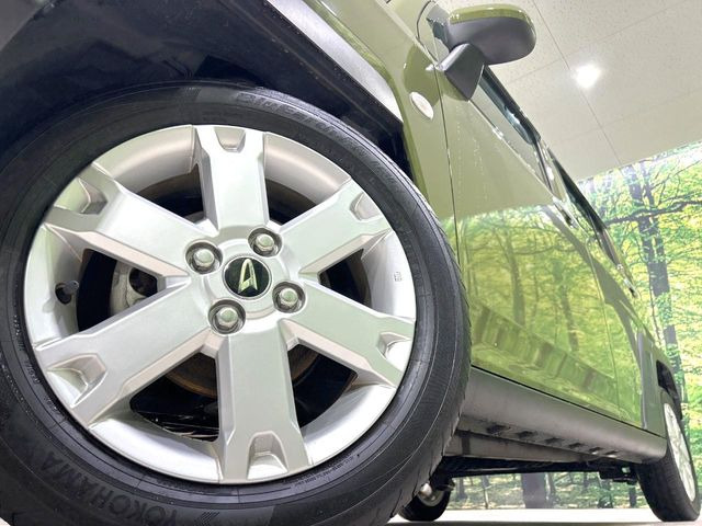 �y����15�C���`�A���~�z�C�[���z�O�ςɃ}�b�`���������A���~�z�C�[���𑕒����Ă���܂��B�e��ЊO�A���~�z�C�[����A�X�^�b�h���X�^�C�����戵�����Ă���܂��B���񂲑��k����������