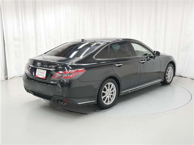 クラウンハイブリッド 2.5 RS Four 4WD