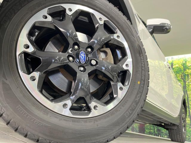 �y����17�C���`�A���~�z�C�[���z�O�ςɃ}�b�`���������A���~�z�C�[���𑕒����Ă���܂��B�e��ЊO�A���~�z�C�[����A�X�^�b�h���X�^�C�����戵�����Ă���܂��B���񂲑��k����������