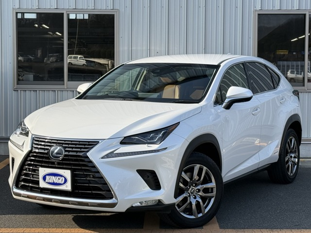 NX(レクサス) 300h バージョンL　本革 全方位カメラ ナビ TV 中古車画像