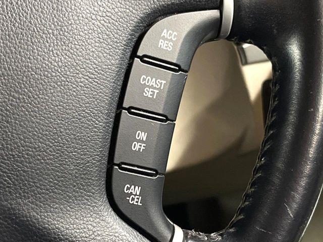 �y�N���[�Y�R���g���[���z�������H�����N���N���s�B�A�N�Z���𗣂��Ă���葬�x�ő��s���ł��A�������^�]���̕��S���y��!�����E�������ȒP�ȃX�C�b�`����Œ����ł��܂��B