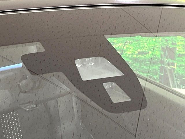 �y�V�e�B�u���[�L�A�N�e�B�u�V�X�e���z�ᑬ���s���ɑO���̎ԗ�����F�����A�Փ˂������Ȏ��͌x��ƃu���[�L�ŏՓˉ���Ɣ�Q�y�����A�V�X�g�B�����S�Ƀh���C�u�����y���݂��������܂��B