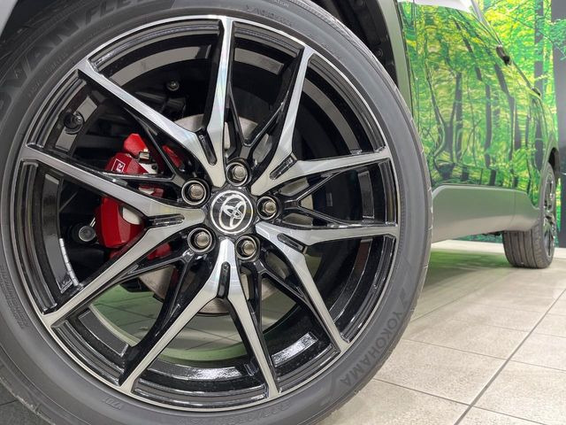 �y����19�C���`�A���~�z�C�[���z�O�ςɃ}�b�`���������A���~�z�C�[���𑕒����Ă���܂��B�e��ЊO�A���~�z�C�[����A�X�^�b�h���X�^�C�����戵�����Ă���܂��B���񂲑��k����������