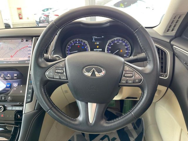 �y�����v�����X�e�A�����O�z�㎿�Ȋv���g�p���邱�ƂŁA��ɂ����������݂ƂĂ��^�]���₷���n���h���ł���