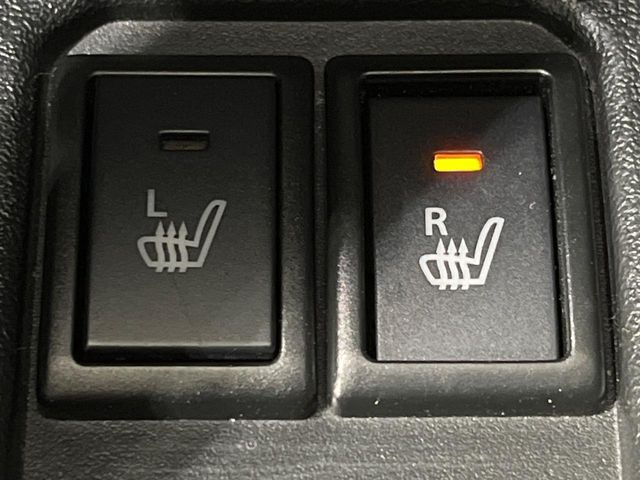 【シートヒーター】寒い日に重宝するシートヒーター!エアコンより早く温まってくれるので寒がりの人も安心ですね♪エアコンの温風は乾燥するから苦手、という方にもをおすすめです。