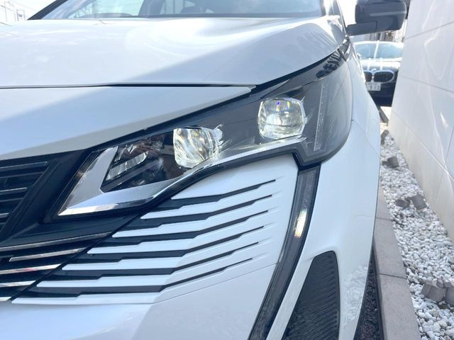 ��LED�w�b�h���C�g:��ԑ��s�����ǍD�Ȏ��E���m�ۂ����S���ĉ^�]�ł��鍂�P�xLED�w�b�h���C�g�𑕔�!�_�����x�������A����d�͂��}�����Ă��܂��B