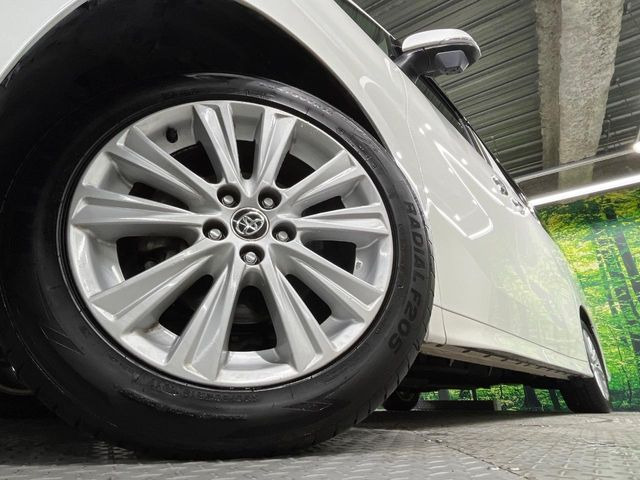 �y����18�C���`�A���~�z�C�[���z�O�ςɃ}�b�`���������A���~�z�C�[���𑕒����Ă���܂��B�e��ЊO�A���~�z�C�[����A�X�^�b�h���X�^�C�����戵�����Ă���܂��B���񂲑��k����������