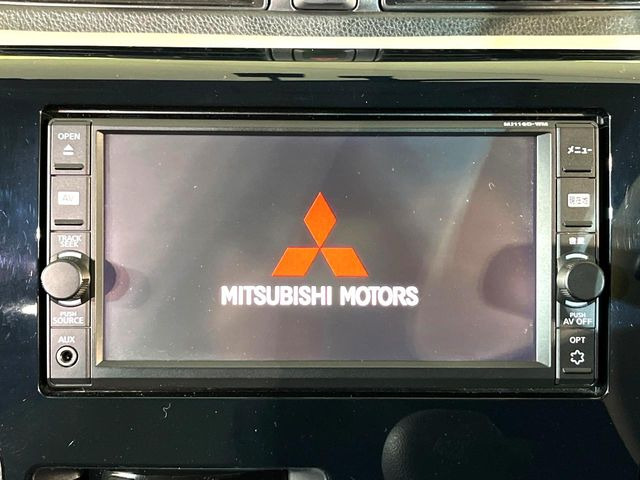 �y�����i�r�z�l�C�̏����i�r�𑕔����Ă���܂��B�i�r�̎g���₷���͂������A�I�[�f�B�I�@�\���[��!�L�����v�◷�s�͂������A�ʋ΂┃�����ȂǕ��i�̃h���C�u���y�����Ȃ�͂���