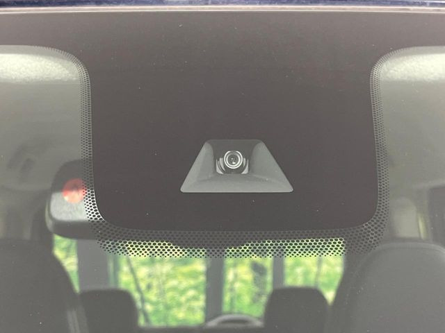 �y�O�He-Assist�z���s���ɑO���̎ԗ�����F�����A�Փ˂������Ȏ��͌x��ƃu���[�L�ŏՓˉ���Ɣ�Q�y�����A�V�X�g�B�����S�Ƀh���C�u�����y���݂��������܂��B