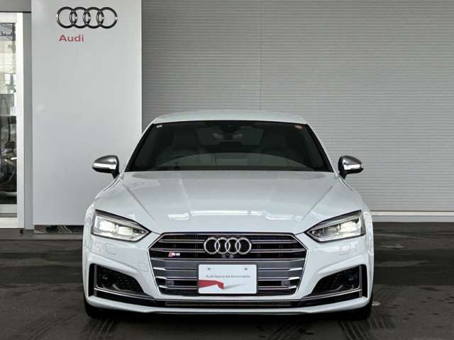 S5スポーツバック3.0 4WD