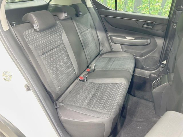 ���i���ȃI���W�i���t���A�}�b�g���I�v�V�����ɂĂ��p�ӂ��Ă���܂��B���D���ȃf�U�C����J���[�����Ԃɍ��킹�đI��ł����������Ƃ��ł��܂���