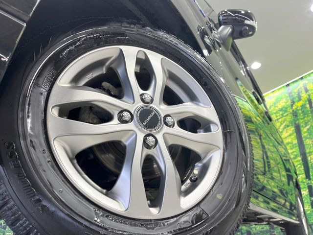 �y����14�C���`�A���~�z�C�[���z�O�ςɃ}�b�`���������A���~�z�C�[���𑕒����Ă���܂��B�e��ЊO�A���~�z�C�[����A�X�^�b�h���X�^�C�����戵�����Ă���܂��B���񂲑��k����������