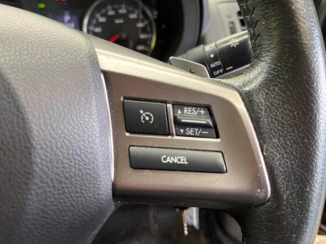 �y�N���[�Y�R���g���[���z�������H�����N���N���s�B�A�N�Z���𗣂��Ă���葬�x�ő��s���ł��A�������^�]���̕��S���y��!�����E�������ȒP�ȃX�C�b�`����Œ����ł��܂��B