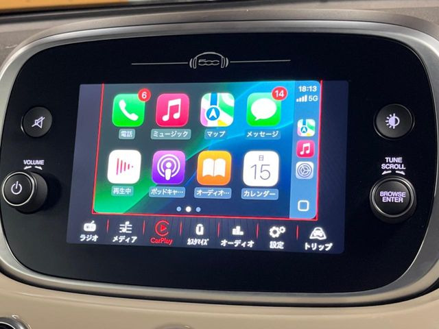 ��Apple Car Play:�X�}�z�Ƃ̗L���ڑ��ŁA�i�r�E�I�[�f�B�I�Đ��ȂǃX�}�z�̃A�v���@�\����ʂł��g����֗��@�\�ł�!