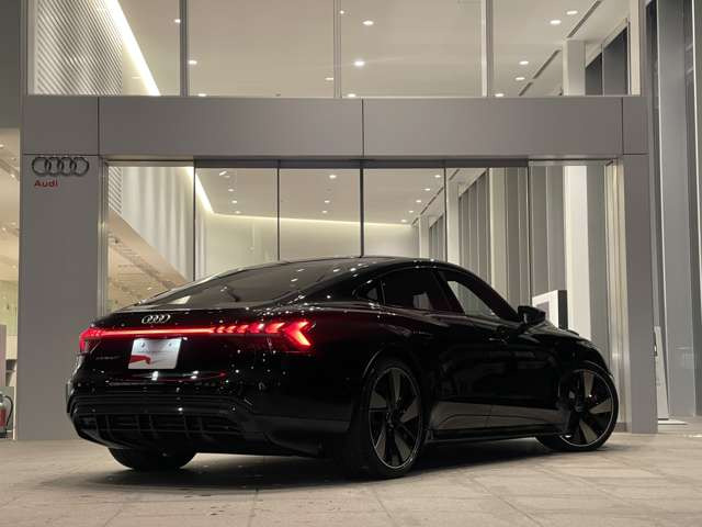 e-tron GT クワトロ4WD