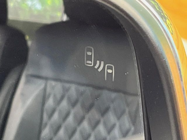 �y�u���C���h�X�|�b�g���[�j���O�z���s���A�h�A�~���[�̎��p�ɂȂ�₷���ӏ��Ɍ㑱�Ԃ��ڋ߂���ƃT�C�h�~���[�t�߂Ɍx����\���A�h���C�o�[�ɒ��ӊ��N�����Ă���܂��B