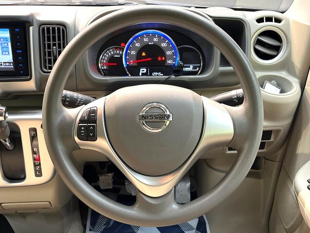 �y�X�e�A�����O�X�C�b�`�z�^�]���A�O������ڐ������炷���ƂȂ��A�I�[�f�B�I���̑��삪�\�ȕ֗��@�\!���S&���K�ȃh���C�u�����o���Ă���܂���