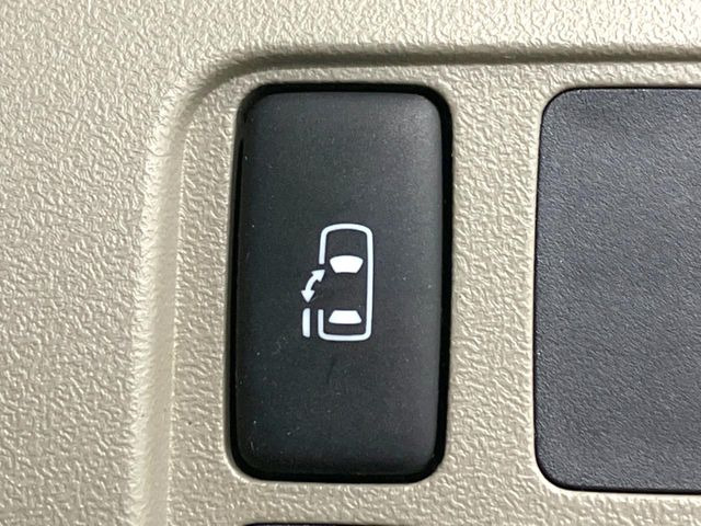 �y�p���[�X���C�h�h�A�z�X�}�[�g�L�[��^�]�Ȃ̃X�C�b�`�ŃX���C�h�h�A�̊J���\���d��������͂����ăh�A���J����K�v�������A���������q�l�ł��A�d���ו��������Ă��鎞�����N�ɊJ���߂ł��܂���