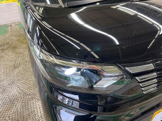 �yLED�w�b�h���C�g�z���V����ԑ��s�����ǍD�Ȏ��E���m�ۂ����S���ĉ^�]�ł��鍂�P�xLED�w�b�h���C�g�𑕔�!�_�����x�������A����d�͂��}�����Ă��܂��B