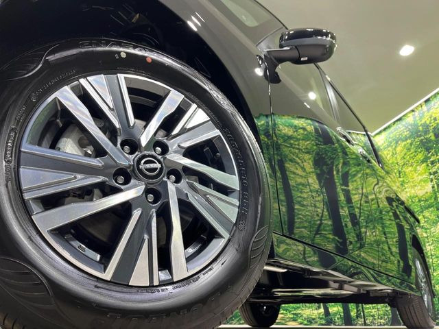 �y����16�C���`�A���~�z�C�[���z�O�ςɃ}�b�`���������A���~�z�C�[���𑕒����Ă���܂��B�e��ЊO�A���~�z�C�[����A�X�^�b�h���X�^�C�����戵�����Ă���܂��B���񂲑��k����������