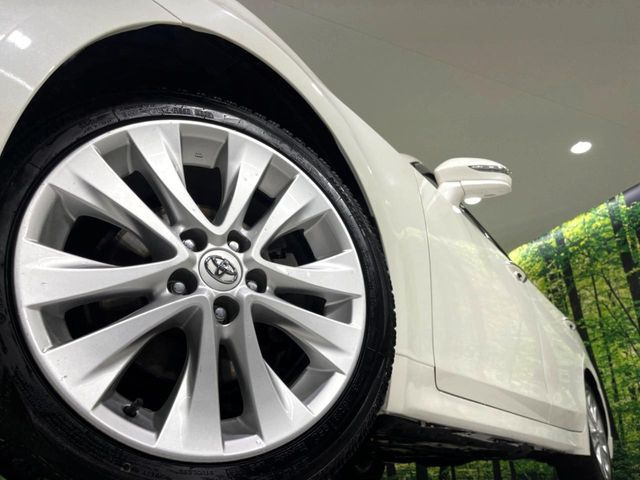 �y����18�C���`�A���~�z�C�[���z�O�ςɃ}�b�`���������A���~�z�C�[���𑕒����Ă���܂��B�e��ЊO�A���~�z�C�[����A�X�^�b�h���X�^�C�����戵�����Ă���܂��B���񂲑��k����������