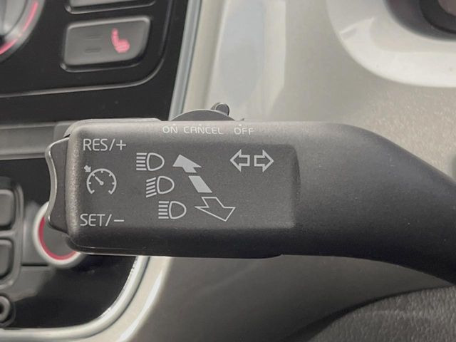 ���I�[�g�N���[�Y�R���g���[��:�������H�⎩���Ԑ�p���H���ɂāA�葬���q���\�ƂȂ�֗��ȋ@�\�ł��B�������ړ��̍ۂł����ɂ����֗��ɂ��g�����������܂���