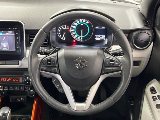 �y�����v�����X�e�A�����O�z�㎿�Ȋv���g�p���邱�ƂŁA��ɂ����������݂ƂĂ��^�]���₷���n���h���ł���